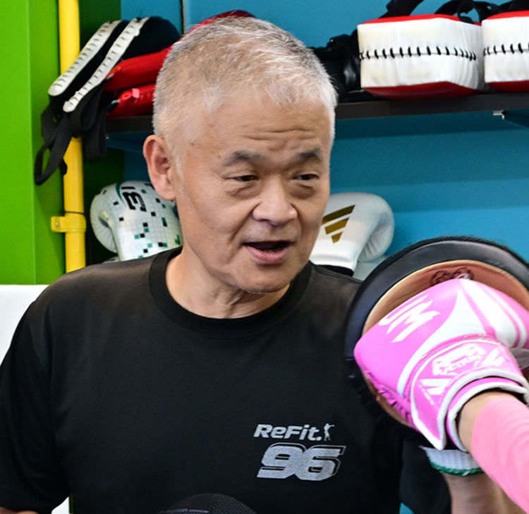 トレーナー2人め